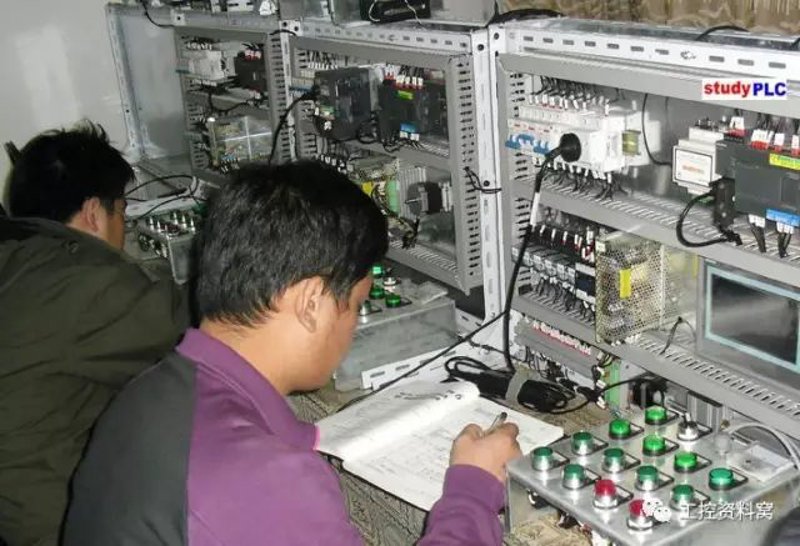 PLC编程调试:智能制造领域的技术革新